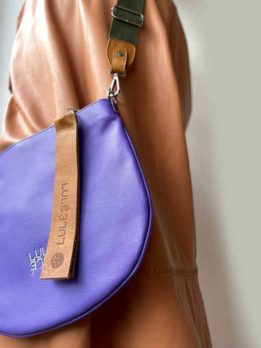 Violet bag bow